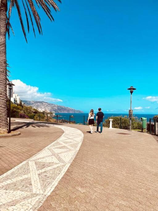 Seaview Apartment Walking To The Beach Funchal  Luaran gambar