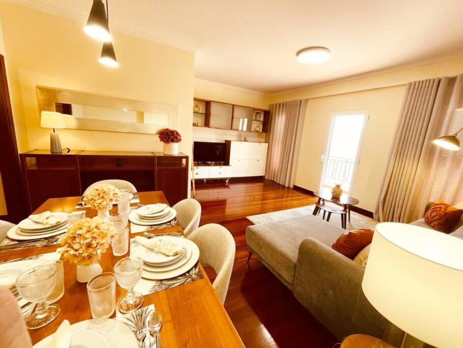 Seaview Apartment Walking To The Beach Funchal  Luaran gambar