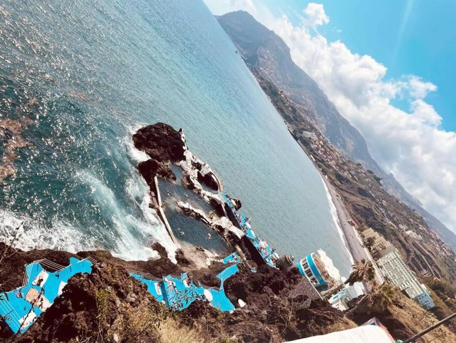Seaview Apartment Walking To The Beach Funchal  Luaran gambar